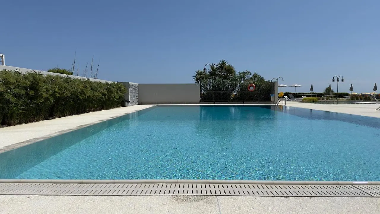 Magica Immobiliare - Bagni Miramare 20 Apartment Lido di Jesolo 0*,  Italy